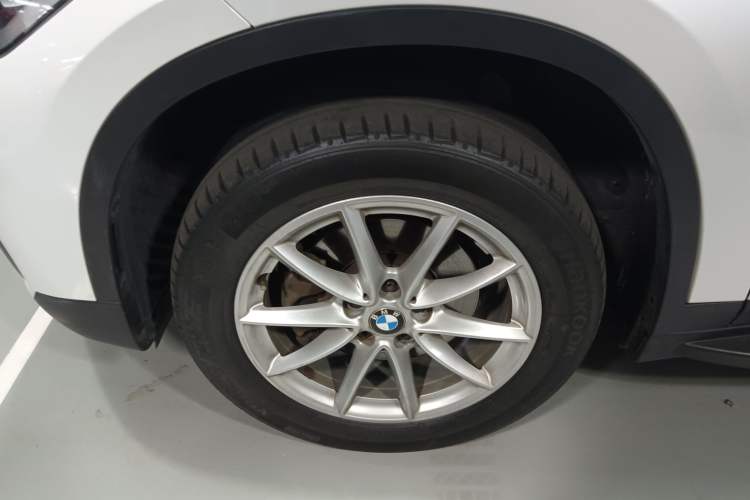 Used BMW X1 2019 sDrive18Li Fashion Model Exterior 3