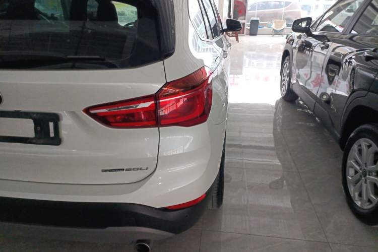 Used BMW X1 2019 sDrive20Li Leading Model Exterior 3