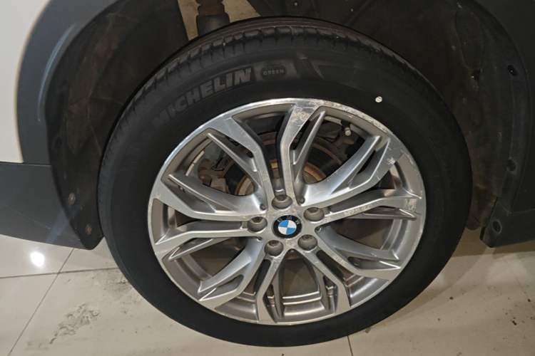 Used BMW X1 2019 sDrive20Li Leading Model Exterior 3