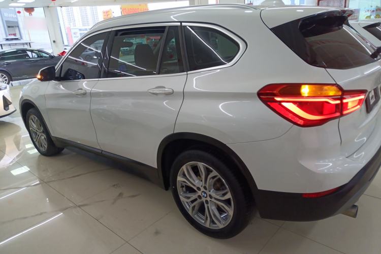 Used BMW X1 2019 sDrive20Li Leading Model Exterior 3