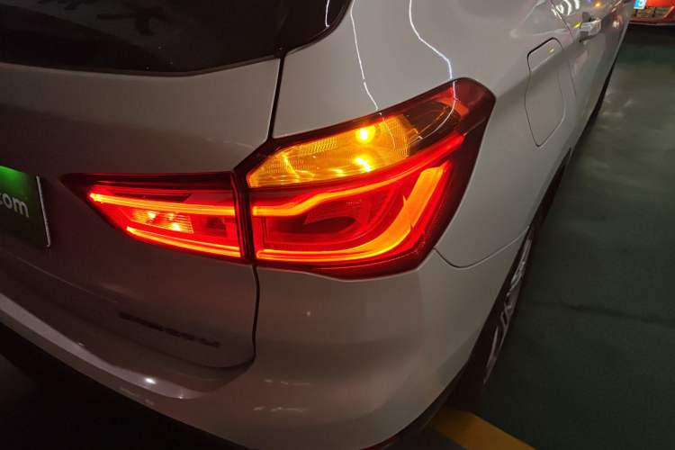 Used BMW X1 2019 sDrive20Li Leading Model Exterior 3