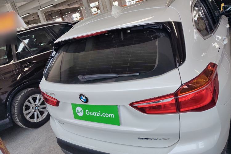 Used BMW X1 2019 sDrive20Li Leading Model Exterior 4