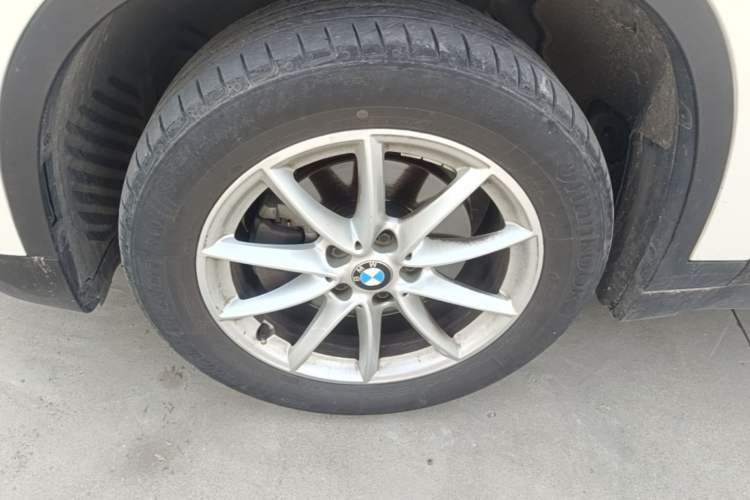Used BMW X1 2019 sDrive18Li Fashion Model Exterior 4