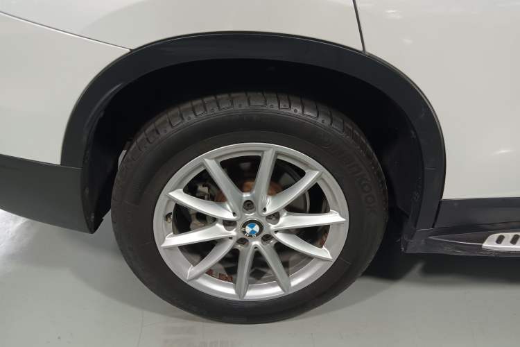 Used BMW X1 2019 sDrive18Li Fashion Model Exterior 4