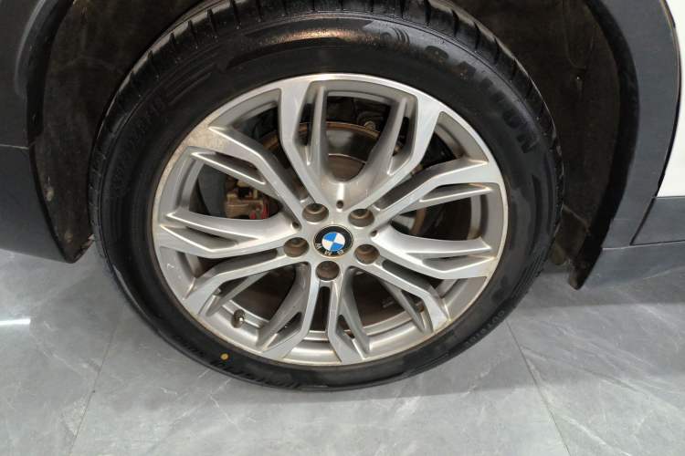 Used BMW X1 2019 sDrive20Li Leading Model Exterior 5