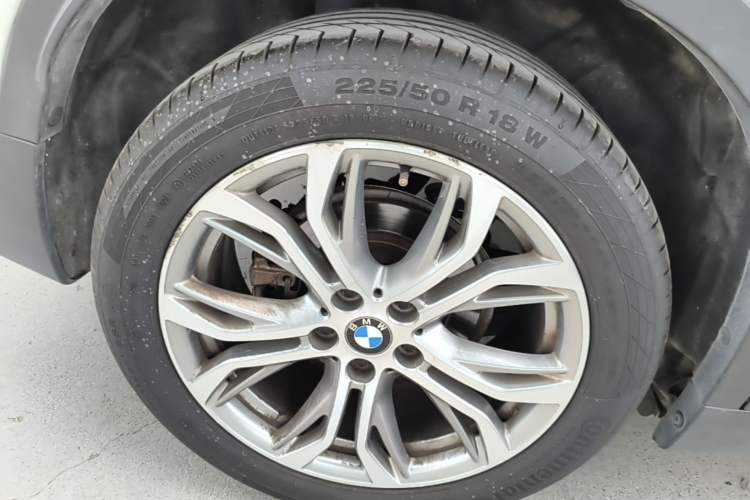 Used BMW X1 2019 sDrive20Li Leading Model Exterior 5