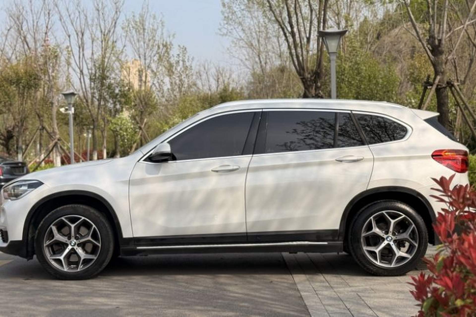 Used BMW X1 2019 xDrive20Li Luxury Model Exterior 5