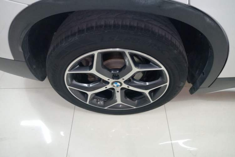 Used BMW X1 2019 sDrive18Li Premium Edition Exterior 5
