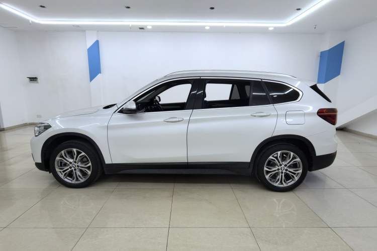 Used BMW X1 2019 sDrive20Li Leading Model Exterior 6