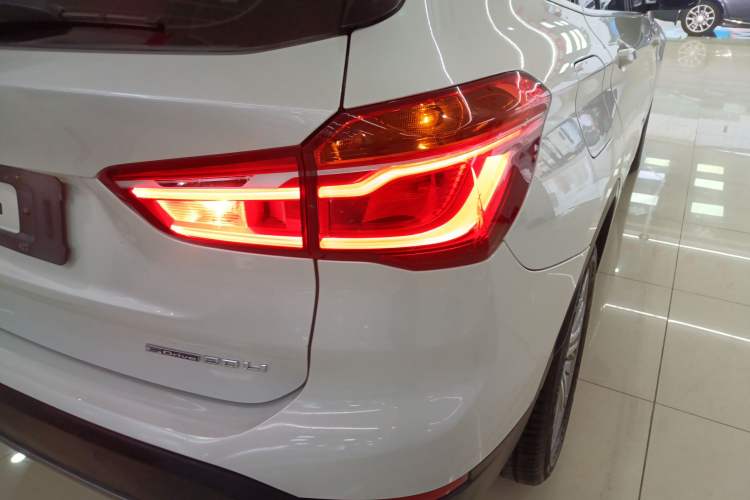 Used BMW X1 2019 sDrive20Li Leading Model Exterior 6