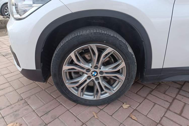 Used BMW X1 2019 sDrive20Li Leading Model Exterior 7