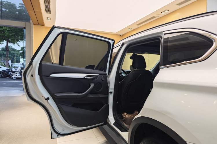 Used BMW X1 2019 sDrive18Li Fashion Model Exterior 9