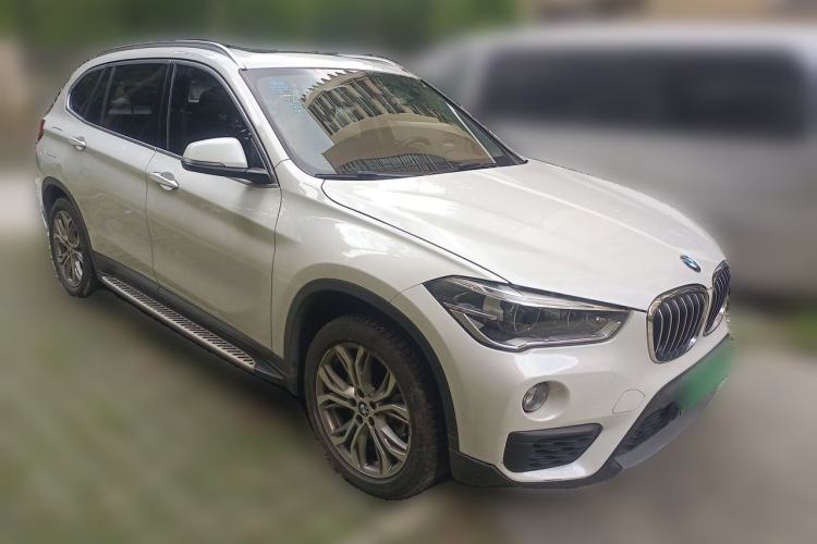 Used BMW X1 2019 sDrive20Li Leading Model Front Right 45 Deg