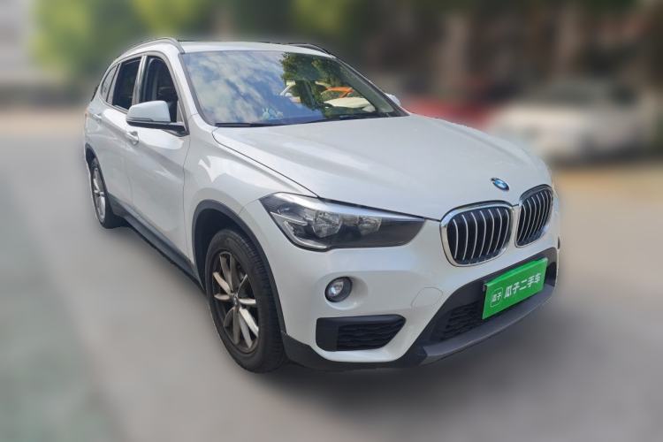 Used BMW X1 2019 sDrive18Li Fashion Model Front Right 45 Deg