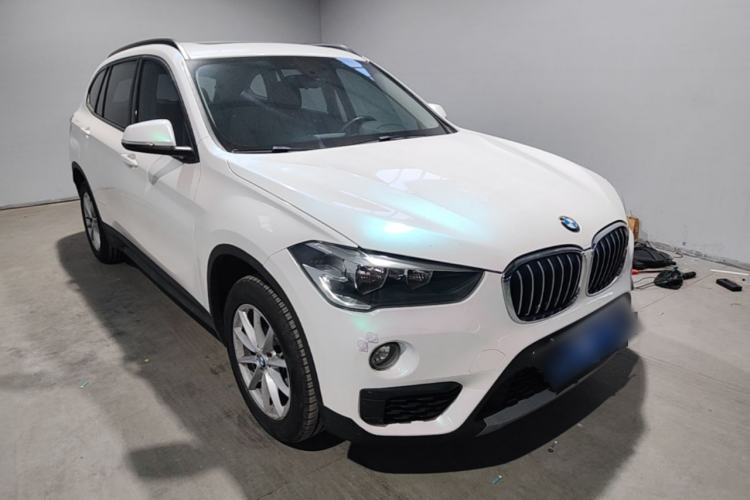 Used BMW X1 2019 sDrive18Li Fashion Model Front Right 45 Deg
