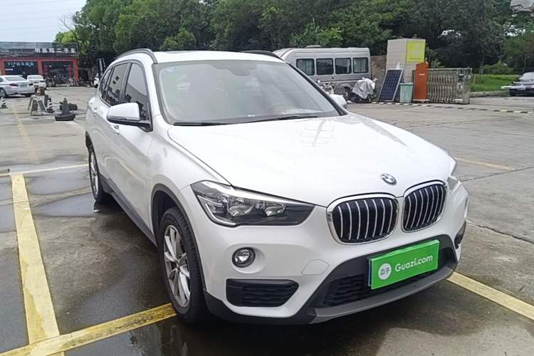 Used BMW X1 2019 sDrive18Li Fashion Model Front Right 45 Deg