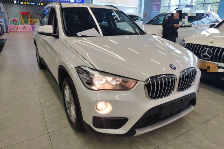 Used BMW X1 2019 sDrive18Li Fashion Model Front Right 45 Deg