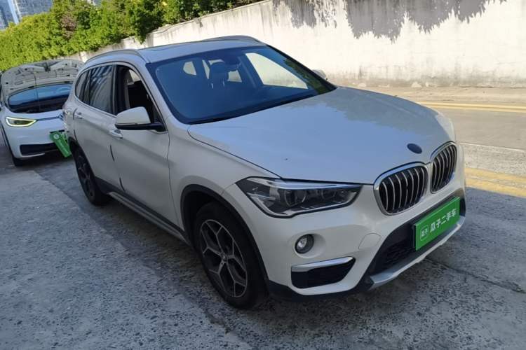 Used BMW X1 2019 sDrive18Li Premium Edition Front Right 45 Deg