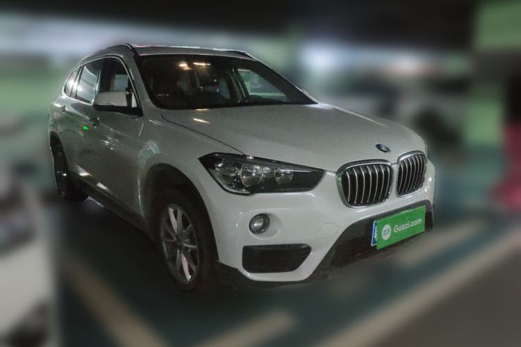 Used BMW X1 2019 sDrive18Li Fashion Model Front Right 45 Deg
