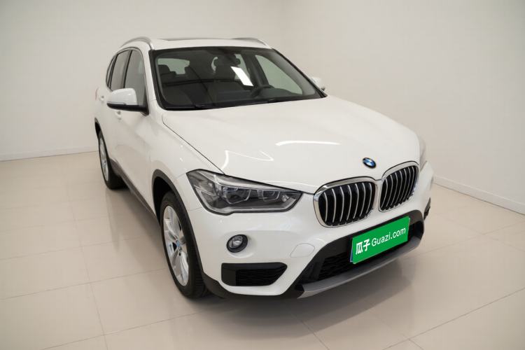 Used BMW X1 2019 sDrive20Li Leading Model Front Right 45 Deg