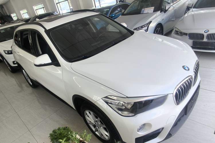 Used BMW X1 2019 sDrive18Li Fashion Model Front Right 45 Deg