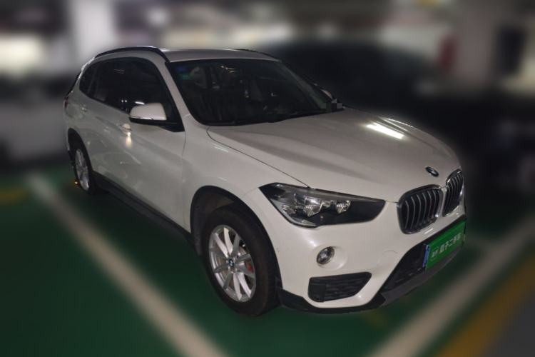 Used BMW X1 2019 sDrive18Li Fashion Model Front Right 45 Deg