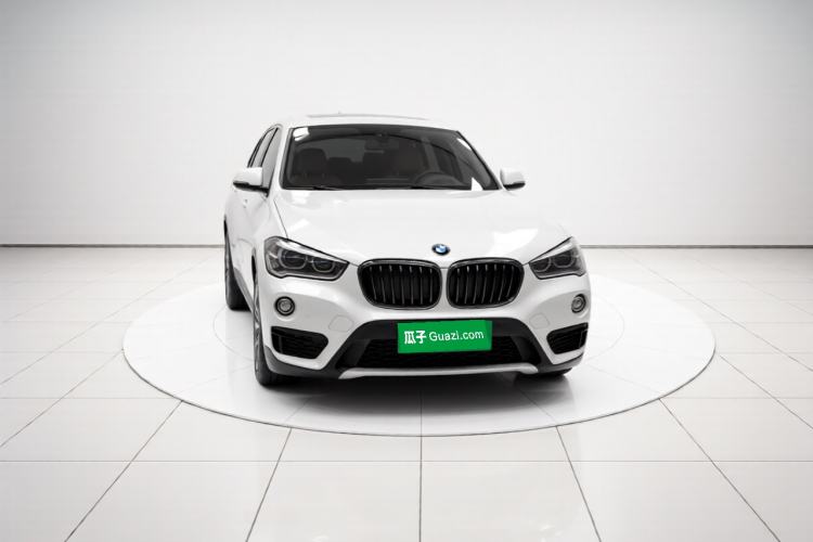 Used BMW X1 2019 sDrive20Li Leading Model Front Right 45 Deg