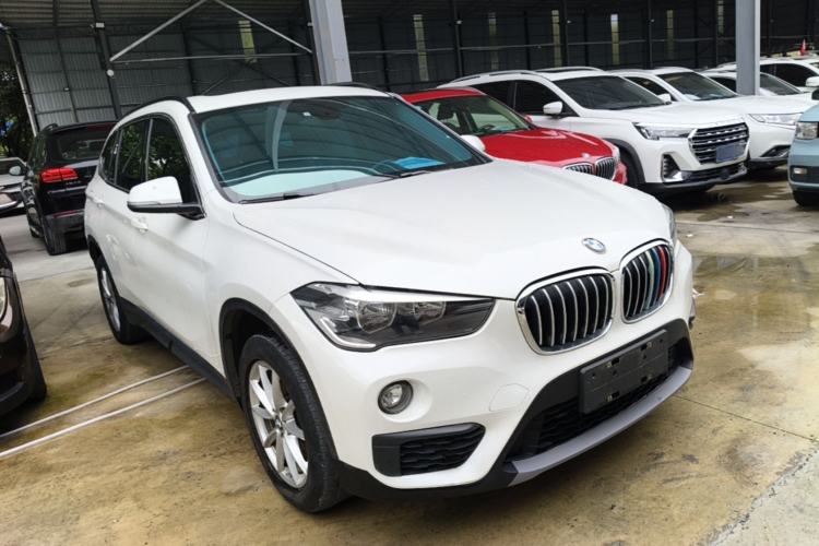 Used BMW X1 2019 sDrive18Li Fashion Model Front Right 45 Deg