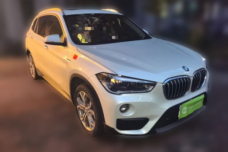 Used BMW X1 2019 sDrive20Li Leading Model Front Right 45 Deg