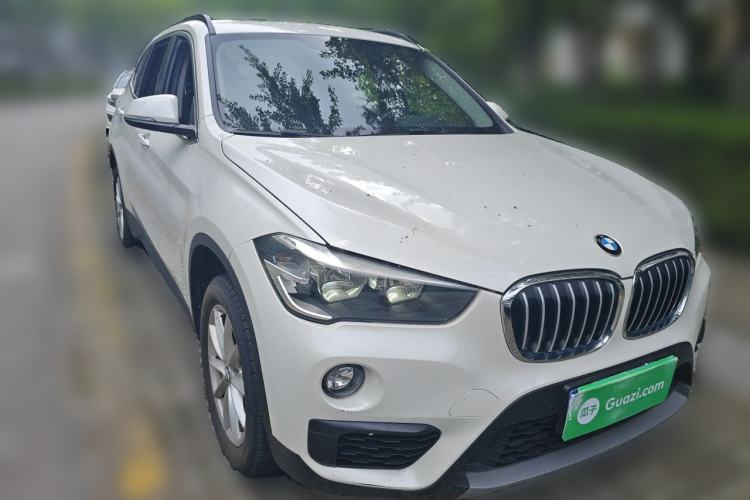 Used BMW X1 2019 sDrive18Li Fashion Model Front Right 45 Deg