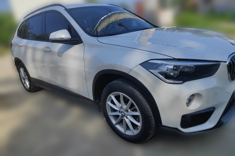 Used BMW X1 2019 sDrive18Li Fashion Model Front Right 45 Deg