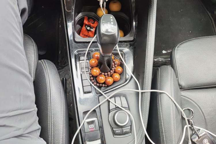 Used BMW X1 2019 sDrive18Li Premium Edition Gear Lever