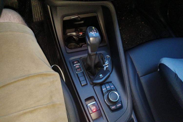 Used BMW X1 2019 sDrive20Li Leading Model Gear Lever