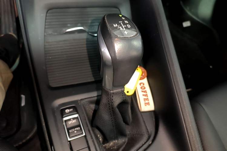 Used BMW X1 2019 sDrive20Li Leading Model Gear Lever
