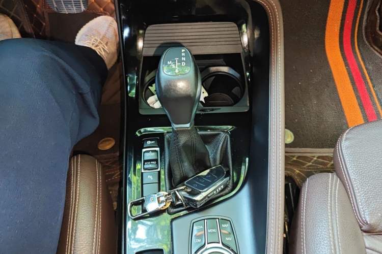 Used BMW X1 2019 xDrive20Li Luxury Model Gear Lever