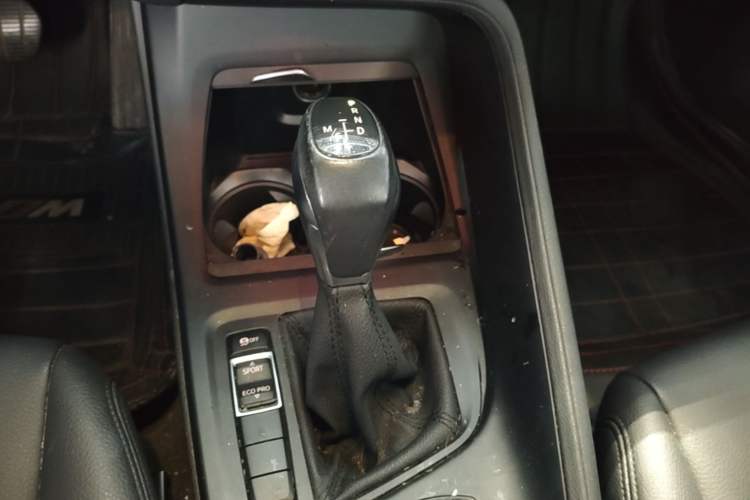 Used BMW X1 2019 sDrive20Li Leading Model Gear Lever