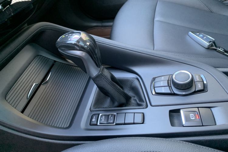 Used BMW X1 2019 sDrive20Li Leading Model Gear Lever