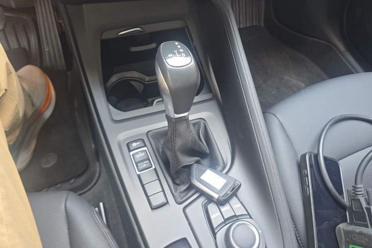 Used BMW X1 2019 sDrive20Li Leading Model Gear Lever
