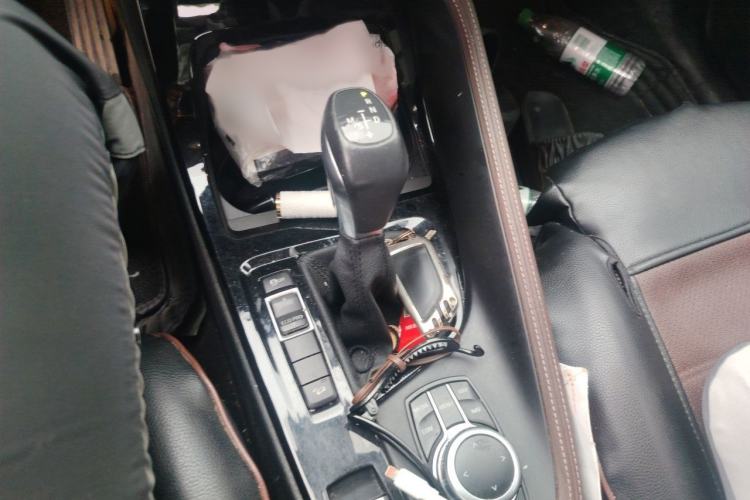 Used BMW X1 2019 xDrive20Li Luxury Model Gear Lever