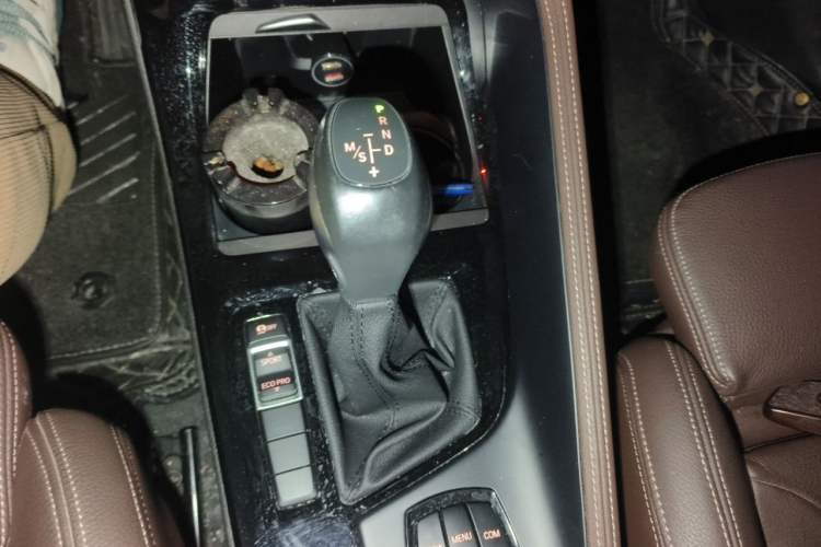 Used BMW X1 2019 sDrive18Li Premium Edition Gear Lever