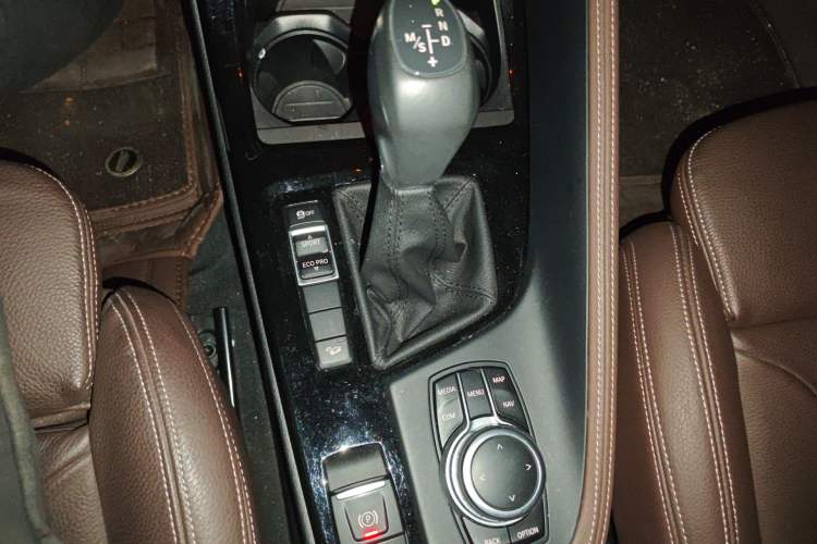 Used BMW X1 2019 xDrive20Li Luxury Model Gear Lever