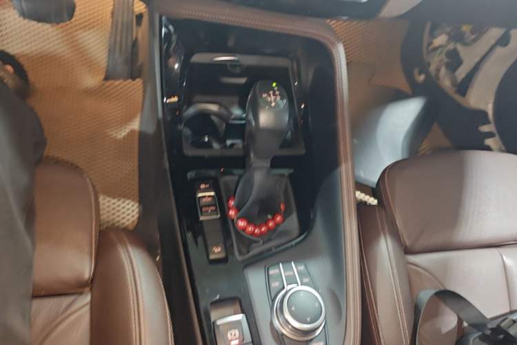 Used BMW X1 2019 xDrive20Li Luxury Model Gear Lever