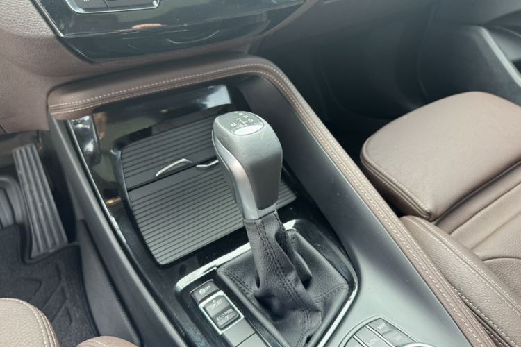 Used BMW X1 2019 xDrive20Li Luxury Model Gear Lever