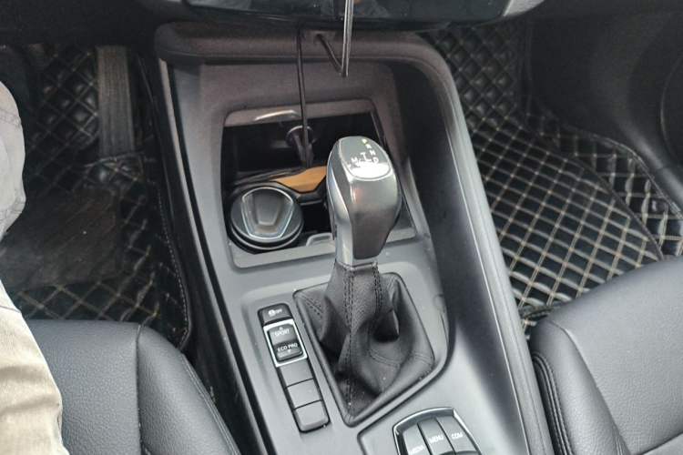 Used BMW X1 2019 sDrive20Li Leading Model Gear Lever