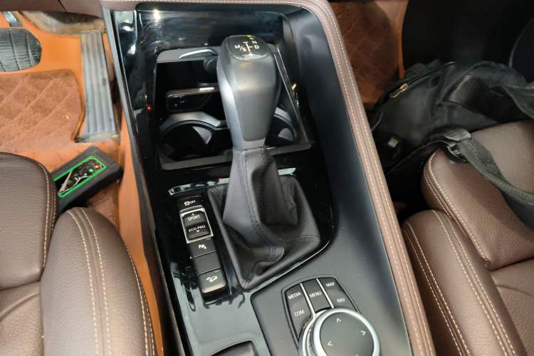 Used BMW X1 2019 xDrive20Li Luxury Model Gear Lever