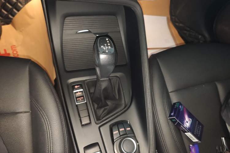 Used BMW X1 2019 sDrive20Li Leading Model Gear Lever