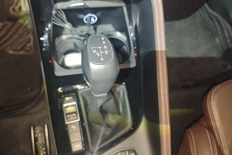 Used BMW X1 2019 xDrive20Li Luxury Model Gear Lever