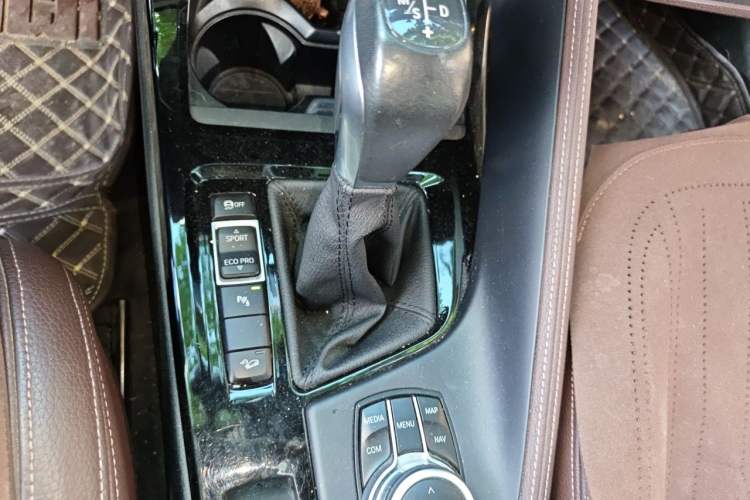 Used BMW X1 2019 xDrive20Li Luxury Model Gear Lever