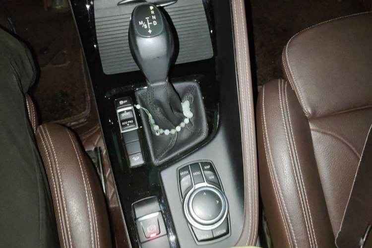 Used BMW X1 2019 xDrive20Li Luxury Model Gear Lever