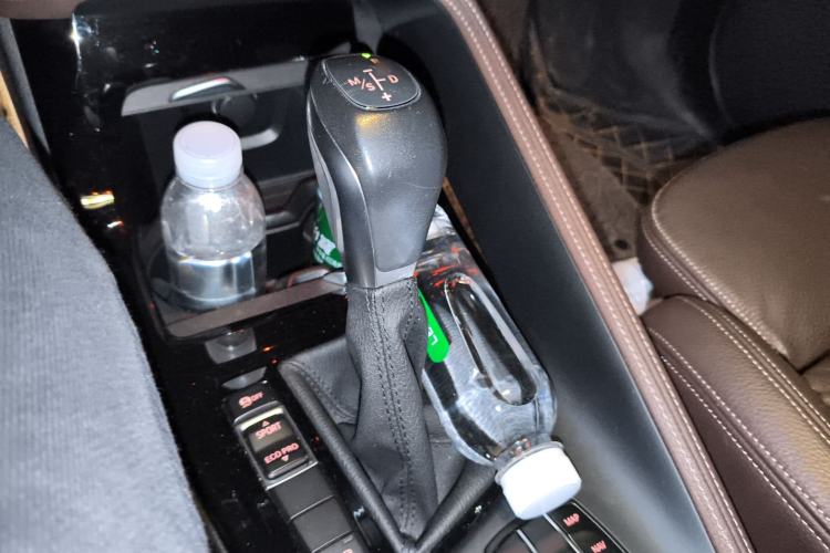Used BMW X1 2019 xDrive20Li Luxury Model Gear Lever